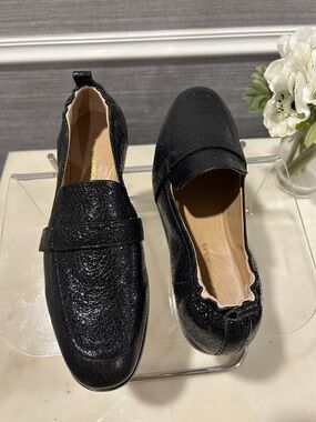 Andre Assous Black Textured Penny Loafers with Neutral Sole